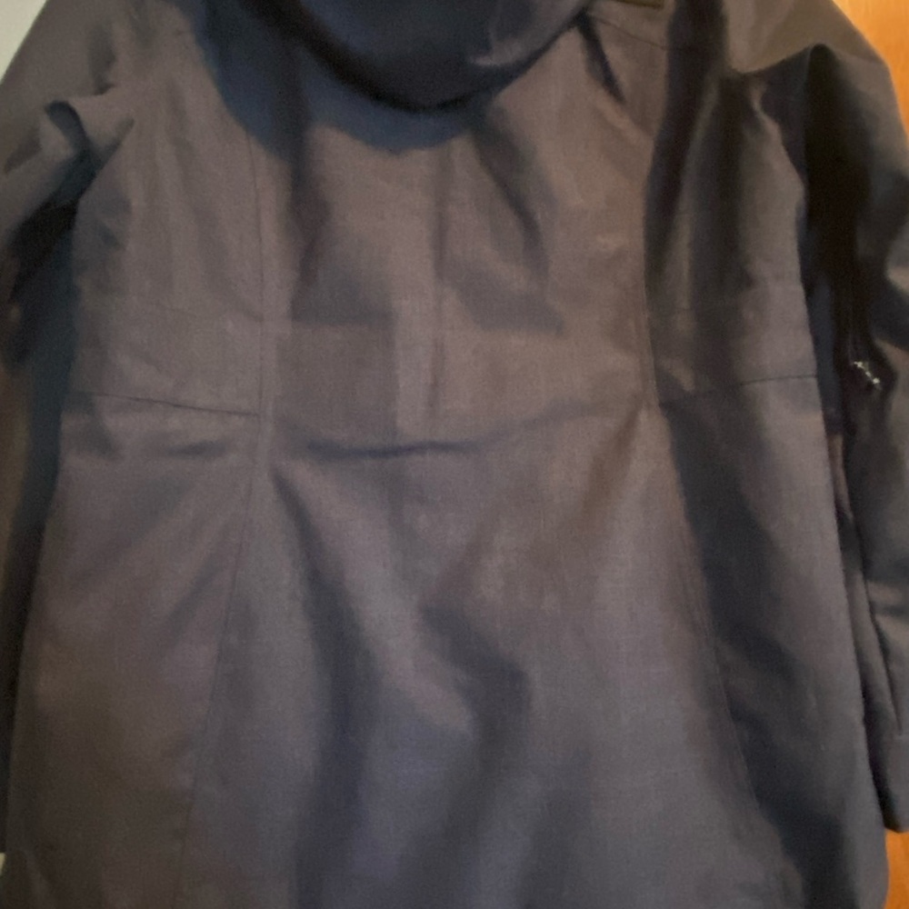 Burton’s Jet Set Jacket - Picture 6 of 14